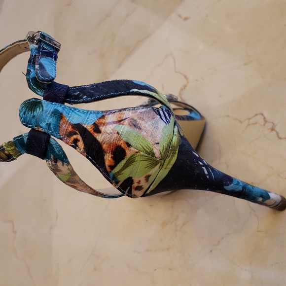 Guess Catarina4 open-toe ankle strap embellished heels, 7.5 - Picture 10 of 16